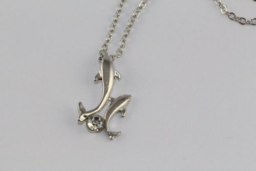 Delfin-Anhänger (inkl. Halskette)